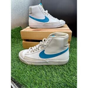 Nike- Blazers- White/Blue Swoosh- Size 6Y